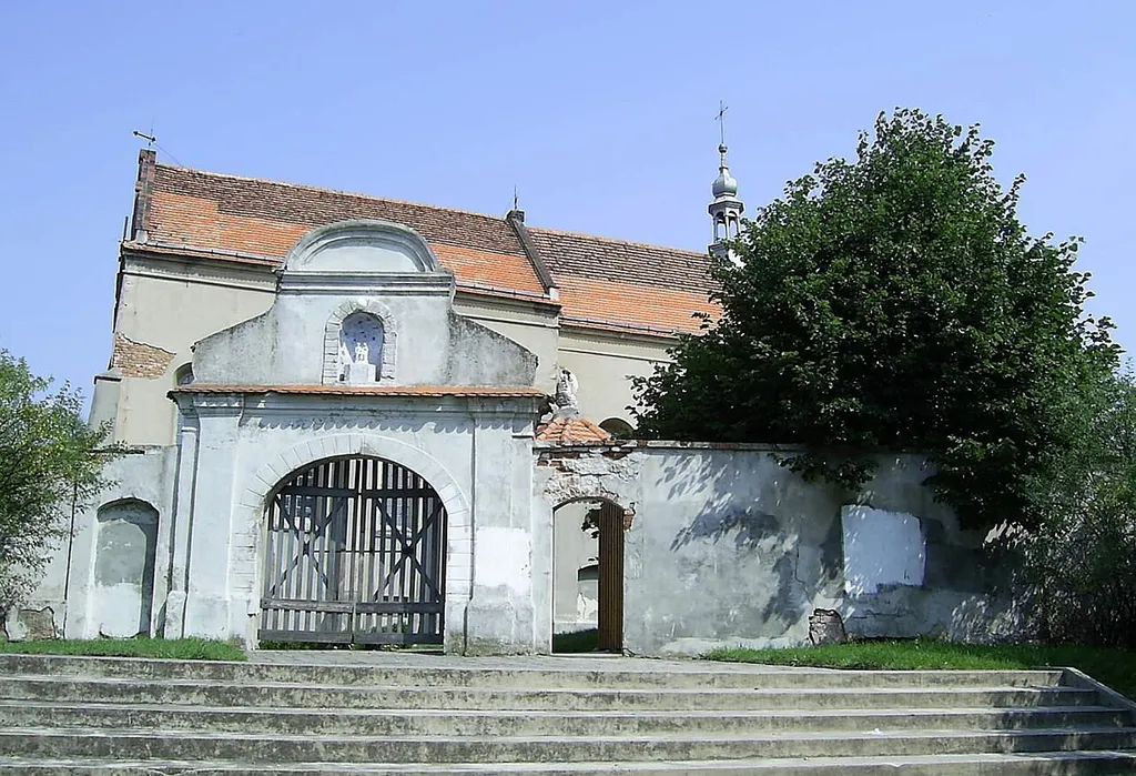 Ostrzeszów - kościół, obecnie pw. św. Michała Archanioła z lat 1660-1680