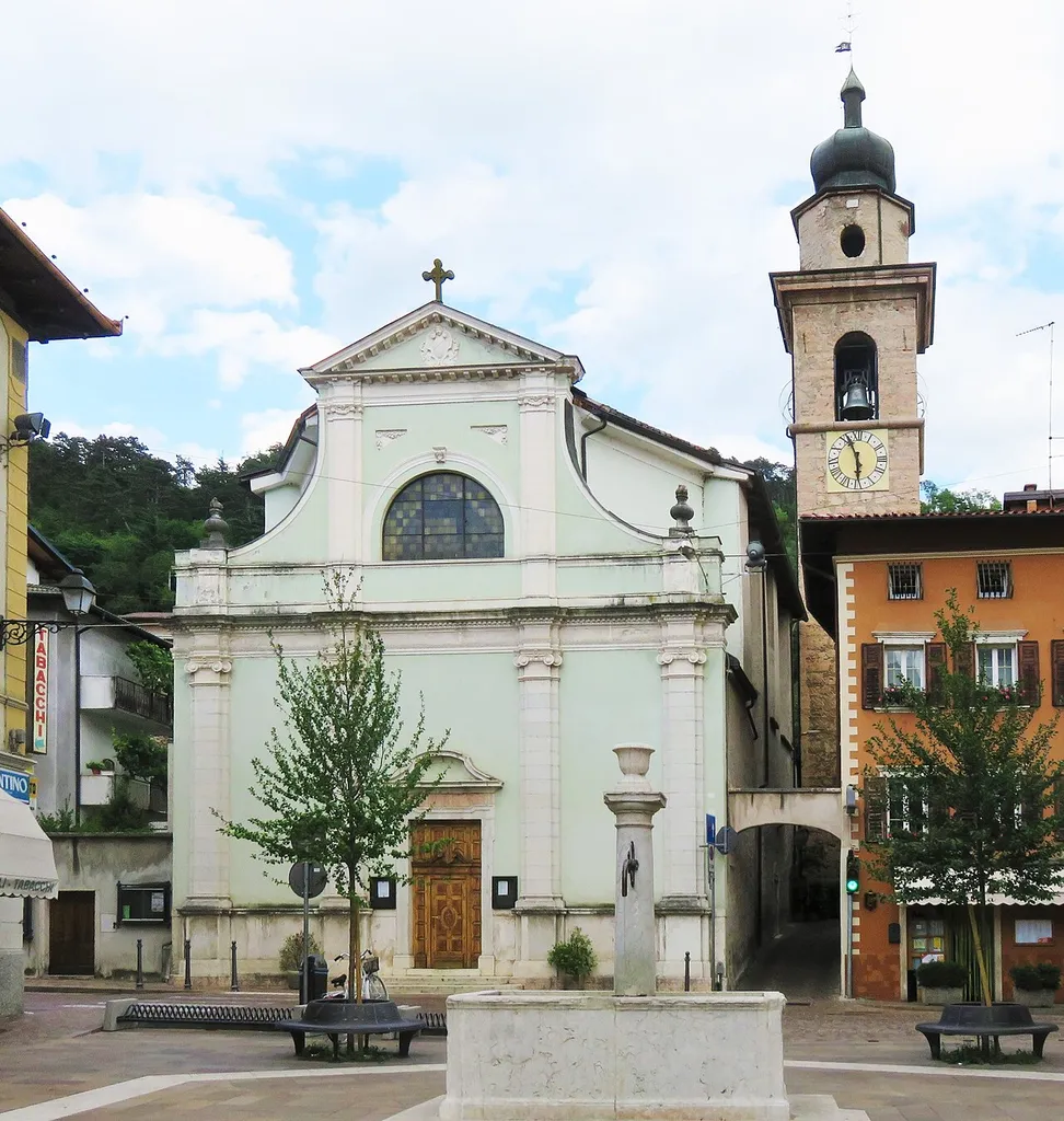 Chiesa di Sant'Antonio a Lizzanella di Rovereto. Facciata.