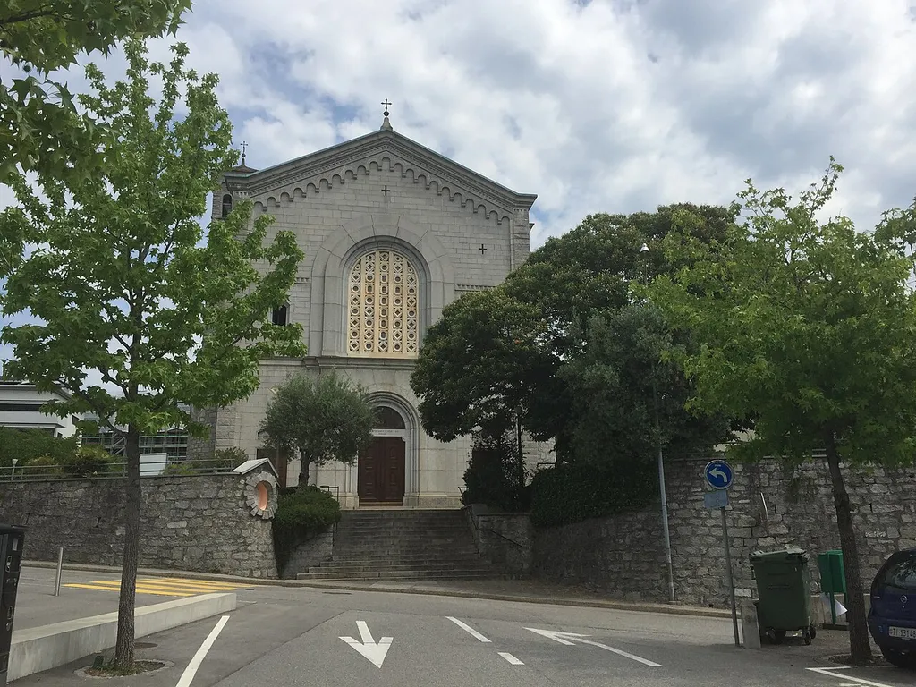 In this church, the ancient paintings of the ancient church Santa Lucia (Massagno) can be found.
