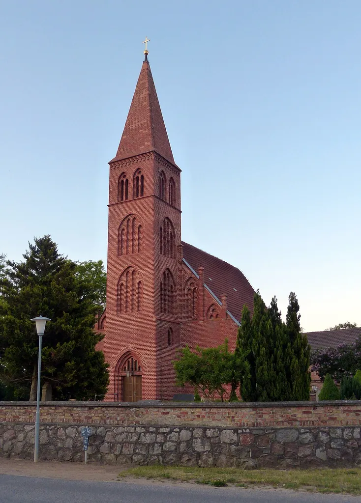 Kirche in Görke, Gemeinde Postlow