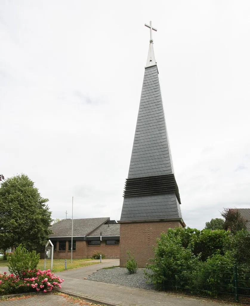 This file was uploaded with Commonist. evangelische Kirche Raesfeld