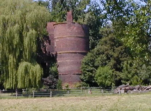 Harffsche Burg in Nörvenich own work papa1234 2001-05-24