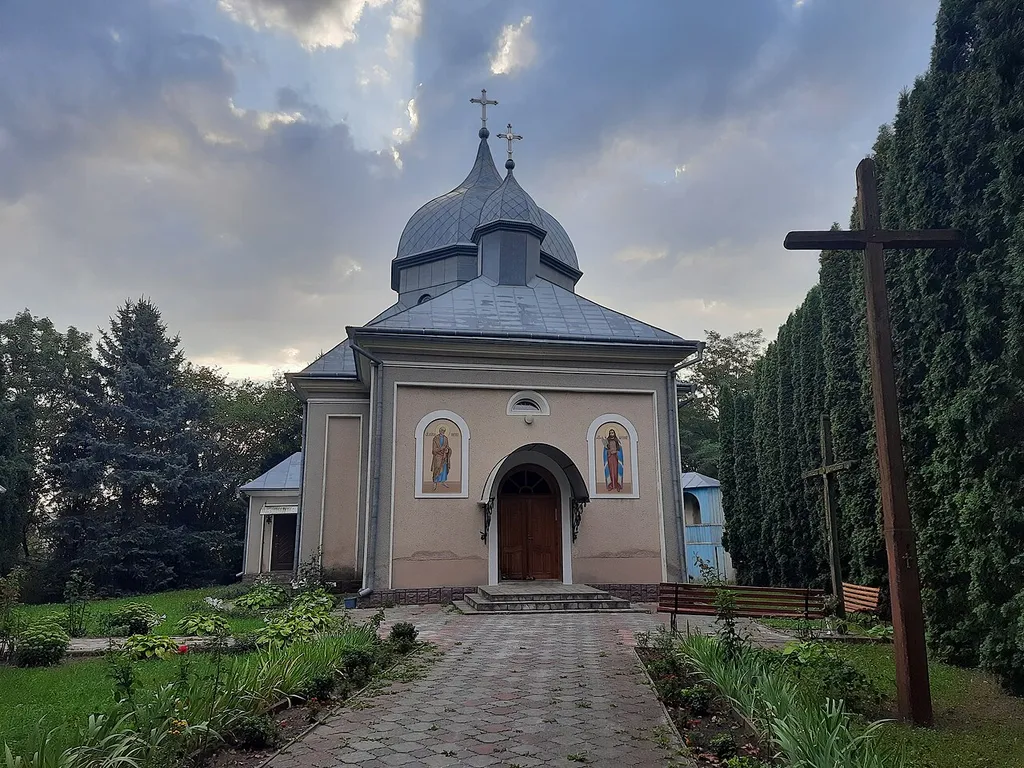 Церква Введення в храм Пресвятої Богородиці (УГКЦ; 1903) Тарнавка Чортківський р-н, Тернопільська обл.