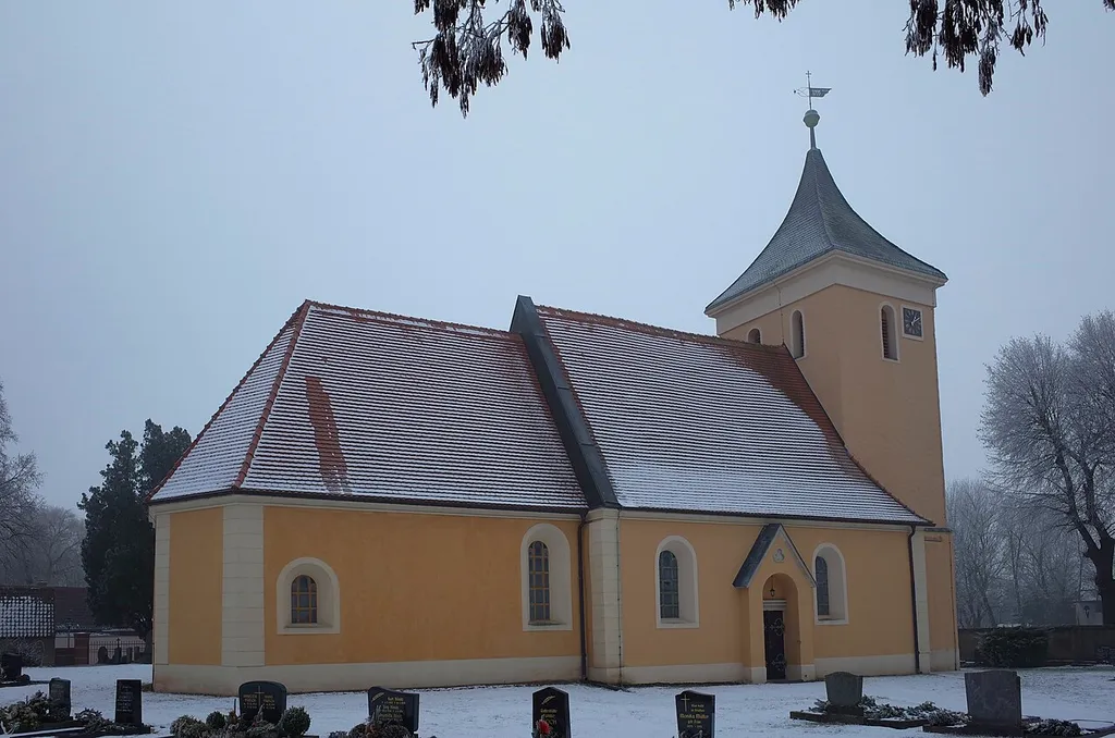 Zörbig, Ortsteil Stumsdorf, Evangelische Kirche. (Baudenkmal im Denkmalverzeichniss Sachsen-Anhalt, Erfassungsnummer: 094 95168 000 000 000 000 [1])