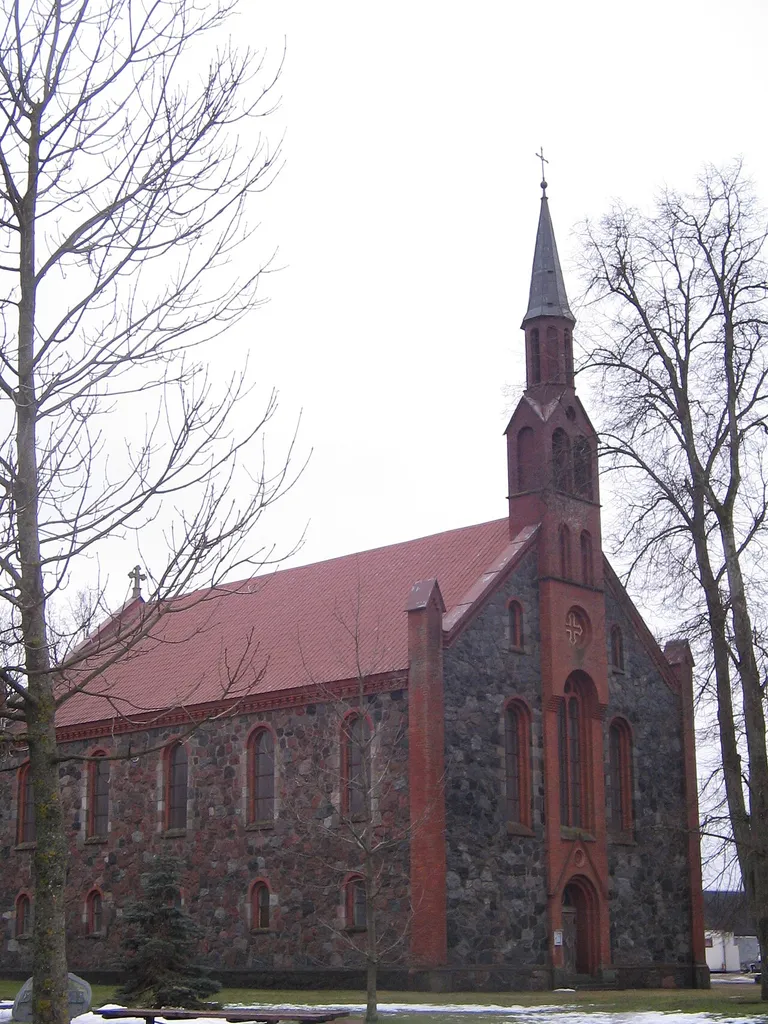 Dovilų evangelikų liuteronų bažnyčia. Aš, Giedrė Armalytė, esu šios fotografijos autorius.