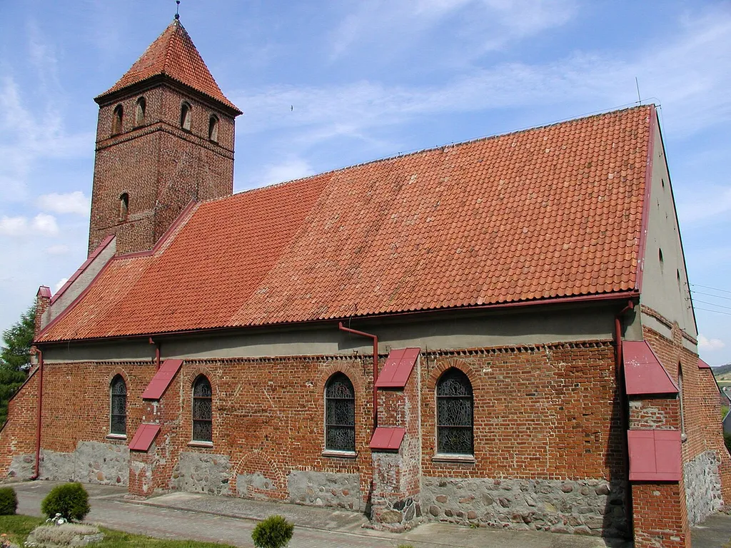 kościół parafialny pw. św. Marii Magdaleny wraz z wyposażeniem wnętrza Kurzętnik, Kurzętnik