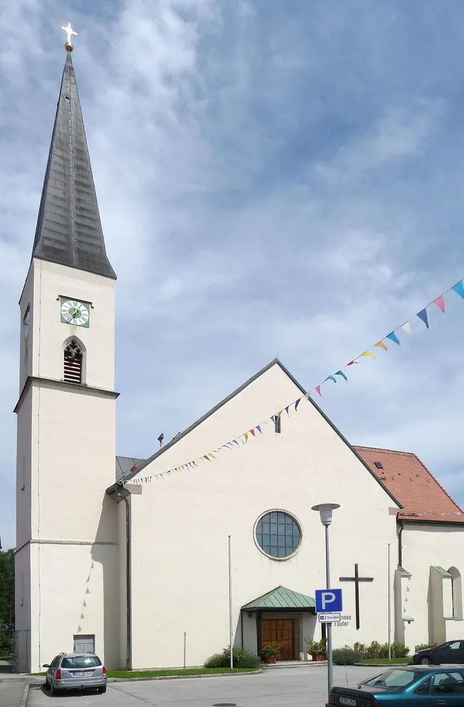 Pfarrkirche St. Johannes der Täufer in Schöllnach