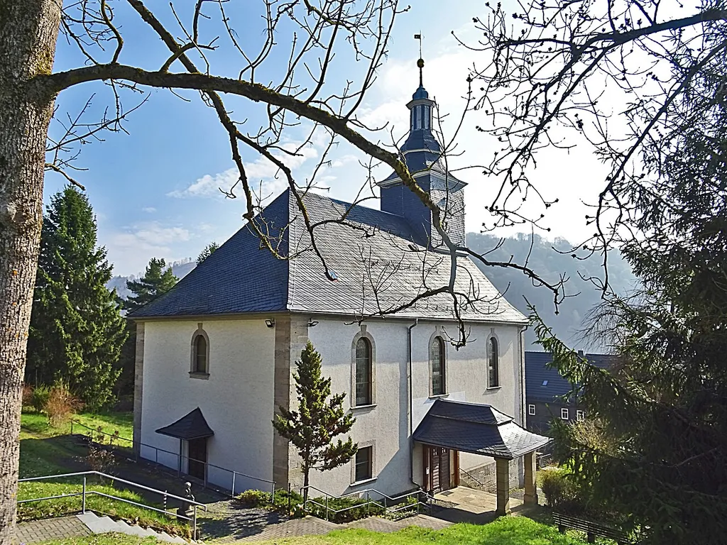 Erlöserkirche (Mengersgereuth) von Südwesten