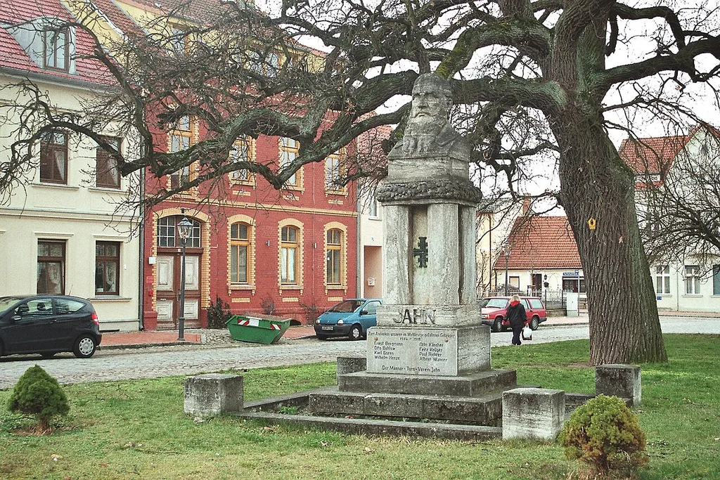 Mittenwalde (Mark), war memorial
