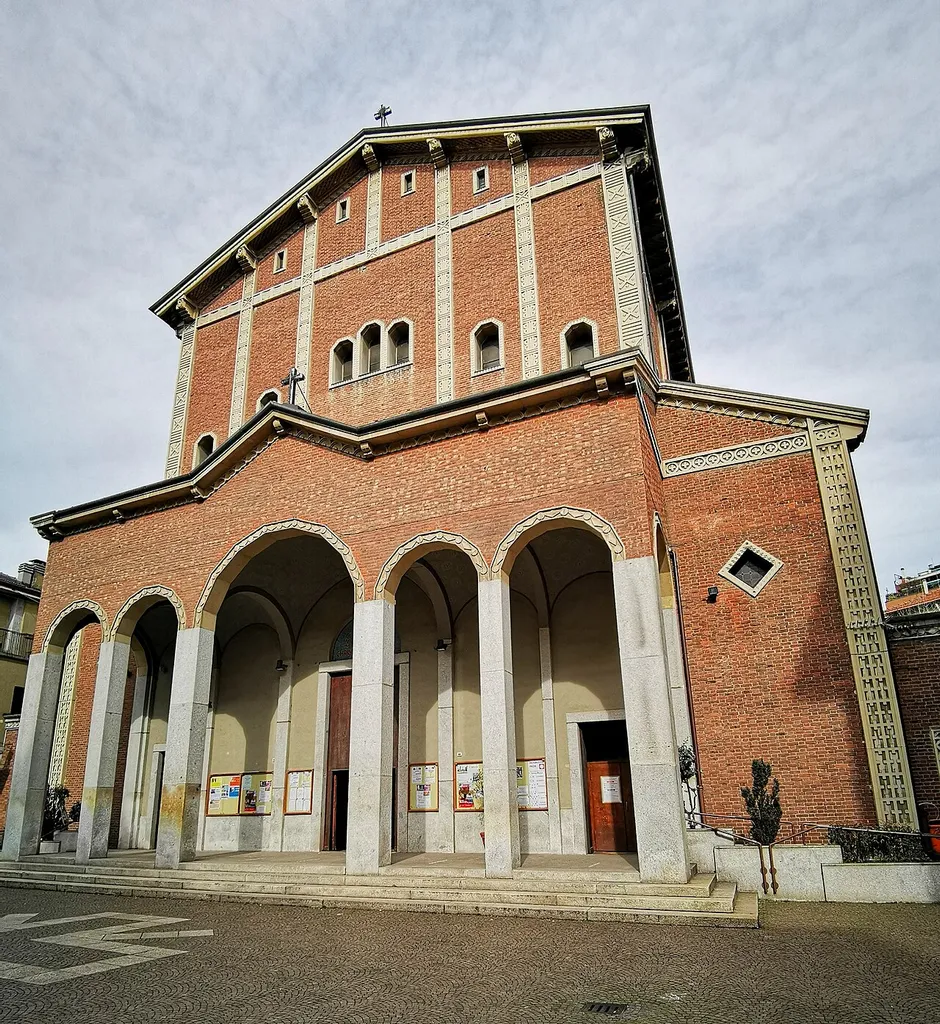 Facciata della chiesa di Santa Maria Beltrade, a Milano.