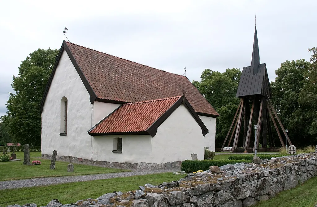 Vrena kyrka i Nyköpings kommun.