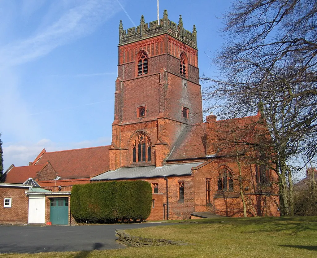 Photograph of St Cross Church, Knutsford, Cheshire, England, from the southeast