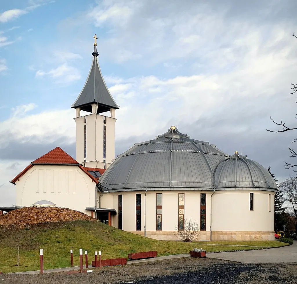 Szentlélek-templom (Veresegyház)