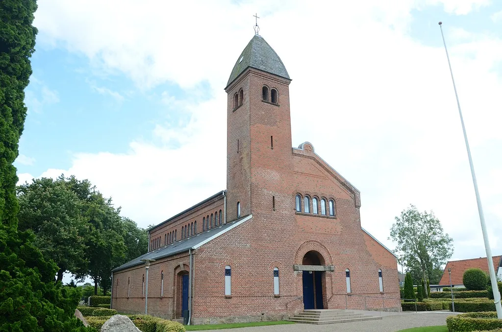 Askov Kirke set fra nordvest