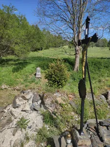 Former church and cemetery Vojnovice