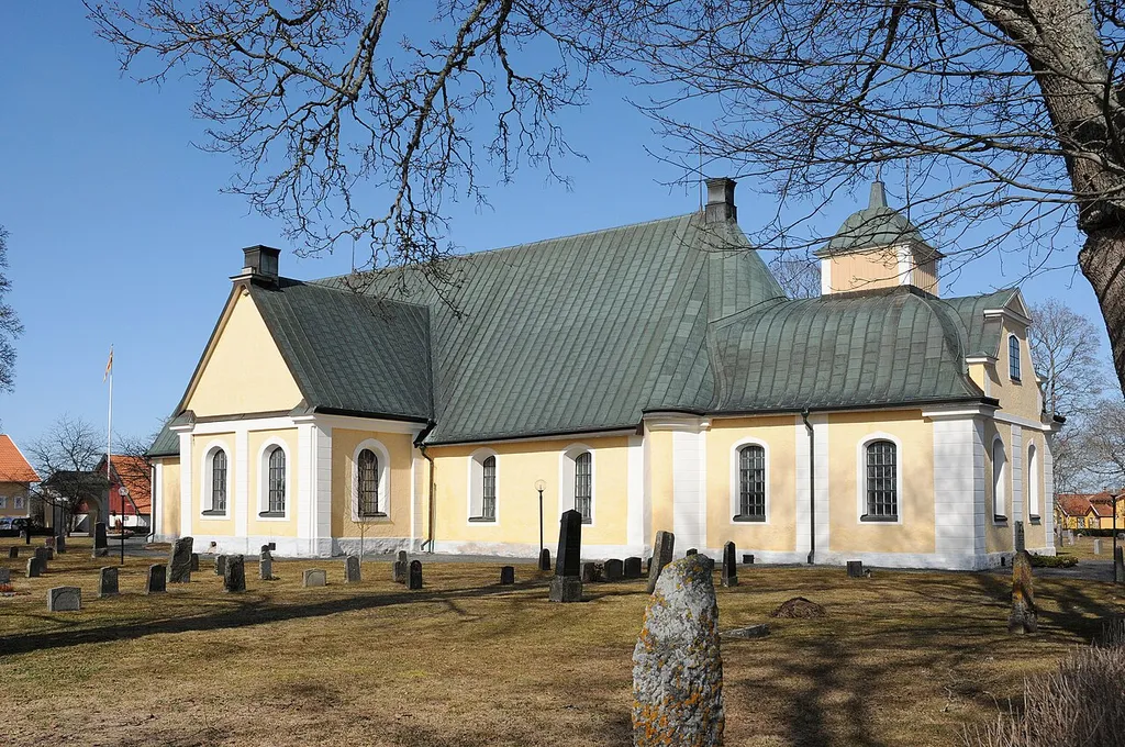 Stora Malms kyrka i Katrineholms kommun