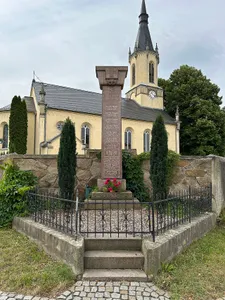 Kriegerdenkmal für die im Erster Weltkrieg Gefallenen An der Kirche -