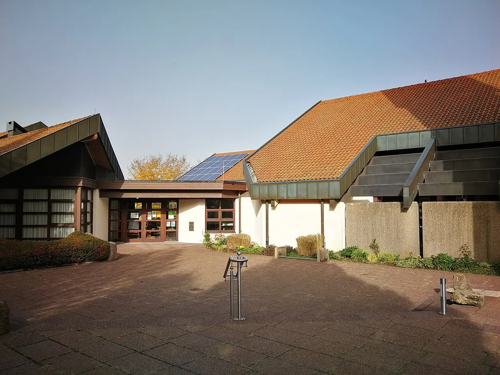 Versöhnungskirche im evangelischen Gemeindezentrum Loßburg, Landkreis Freudenstadt, Baden-Württemberg, Deutschland
