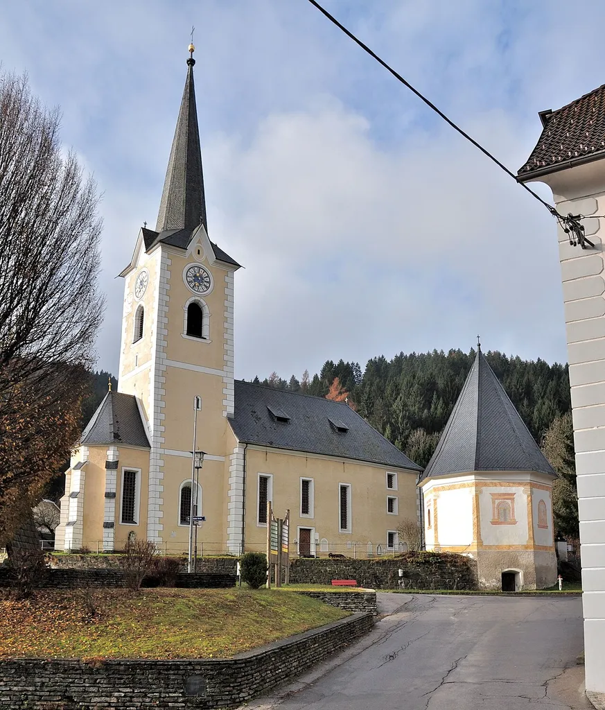 Parish church Saint Martin with churchyard and ossuary in Himmelberg, municipality Himmelberg, district Feldkirchen, Carinthia, Austria, EU