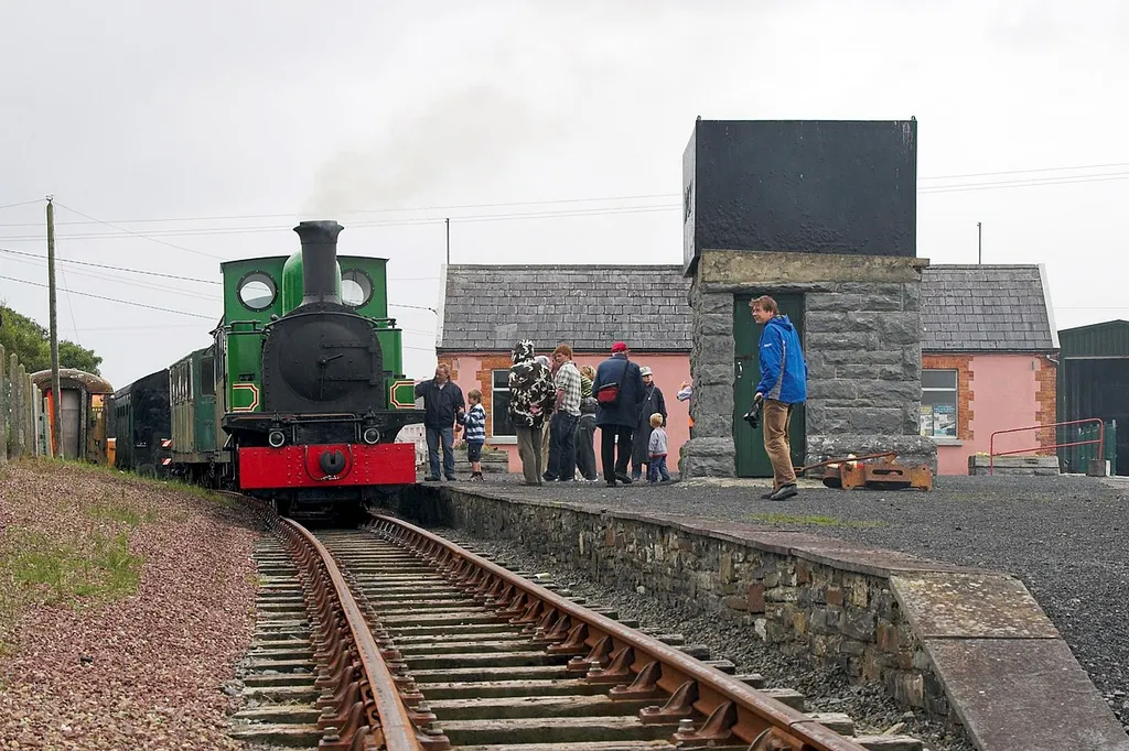 The West Clare Railway's Slieve Callan steaming at the Kilrush branch platform at Moyasta station.