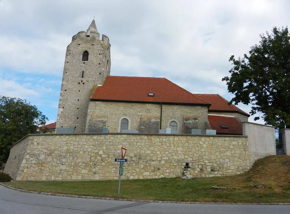Kath. Pfarrkirche hl. Margarete in Scharndorf.