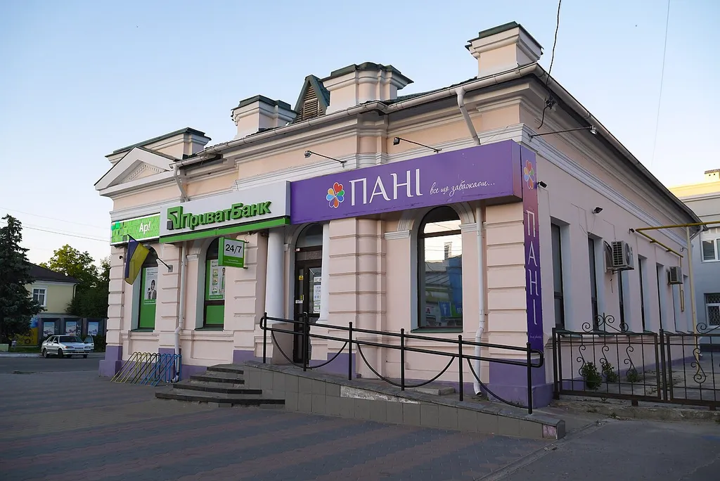 Будинок священика Миколаївської церкви (мур.), Охтирка, вул. Незалежності (Жовтнева), 13