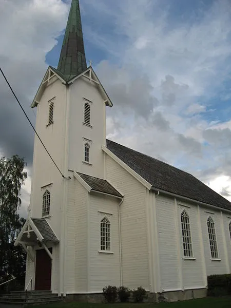 The church on the island of Ytterøy in the Trondheimsfjord, Norway. Photo taken by Alan Ford, 2006-09-02.