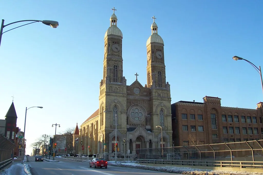 Copyright © 2005 Sulfur St. Stanislaus Catholic Church located in the historic Mitchell Street District of Milwaukee, Wisconsin.