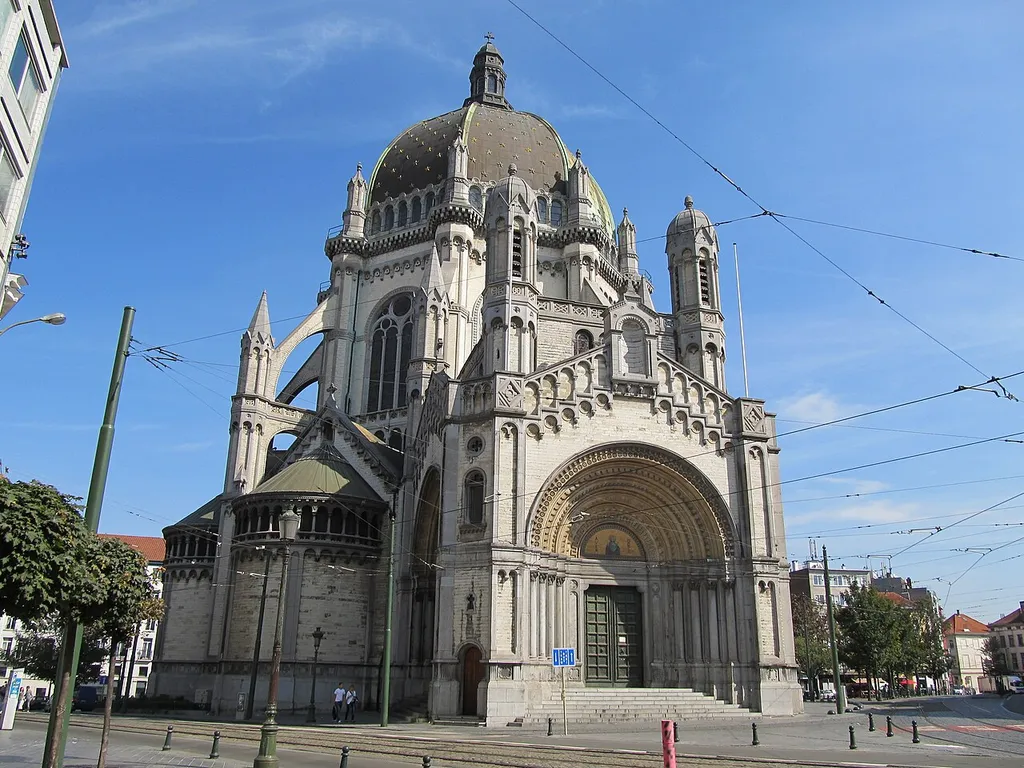 This is a photo of a monument in Brussels, number:
