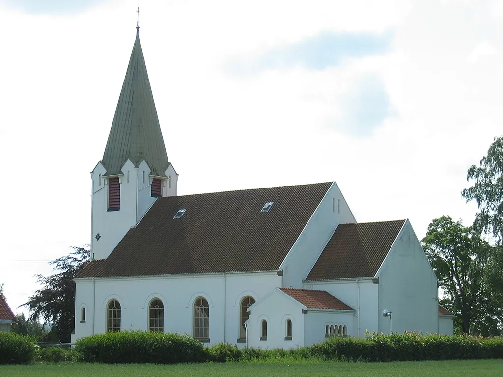 Rolvsøy kirke, Fredrikstad, Østfold, Norway. Picture taken by PerPlex 25 June 2006.