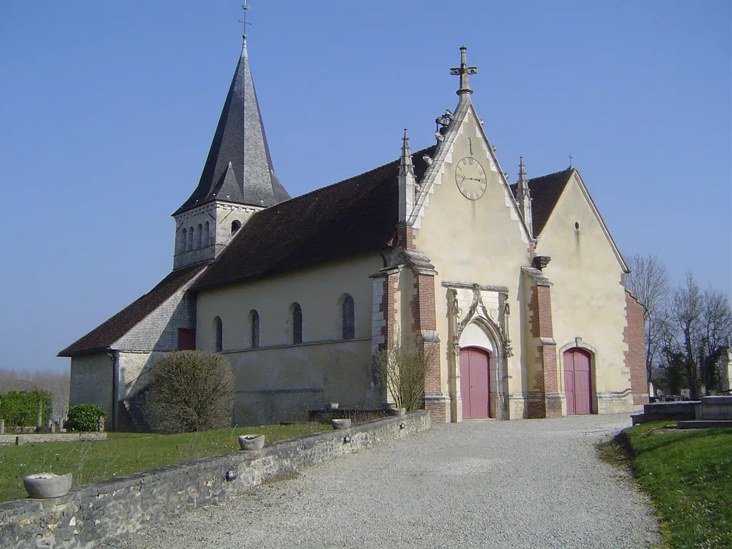 Isle-Aumont - L'église