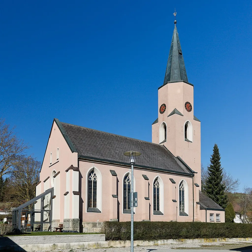 Südansicht der evangelischen Johanneskirche in Urspring.