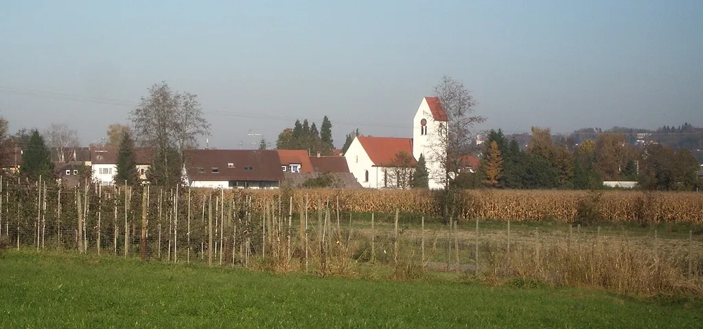 Ravensburg, Ortschaft Taldorf: Blick auf Oberzell (von Süden) mit der Kirche zur Schmerzhaften Muttergottes