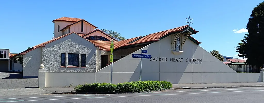 Sacred Heart Church - Heretaunga St October 2023