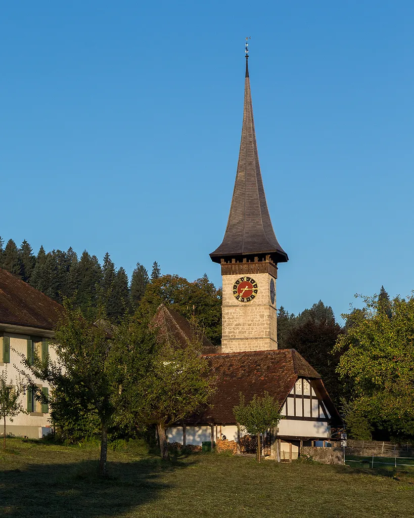 Pfarrhaus, Kirche und Ofenhaus in Rüderswil im Emmental