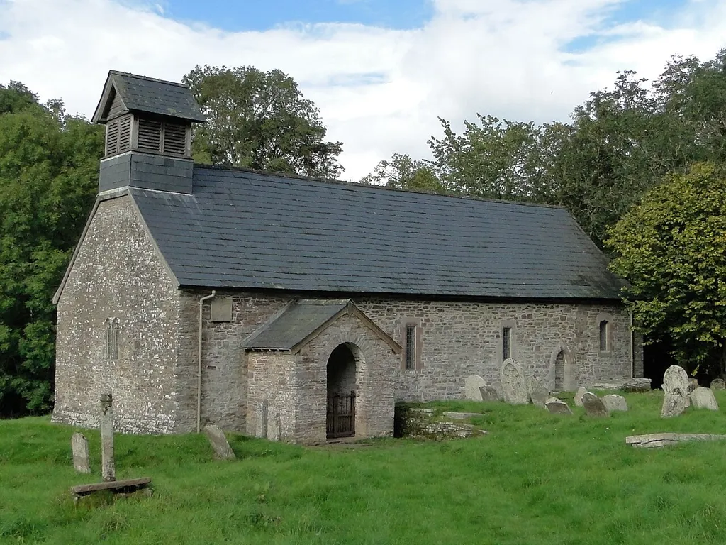 St Ellyw, Llanelieu