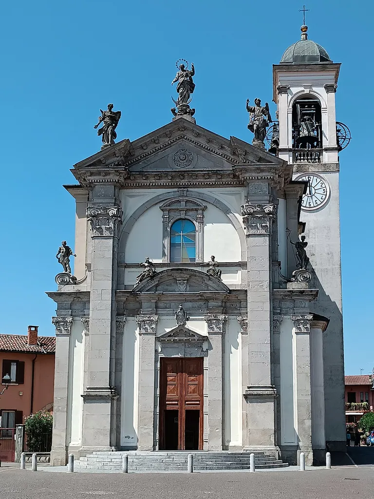 La chiesa di Sant'Alessandro a Fara Gera d'Adda (BG), Italia