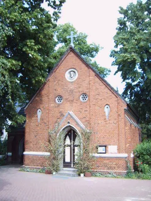 evangelische Kirche in Lübbenau-Neustadt Bild aufgenommen am 18.6.2006 von Olaf Meister