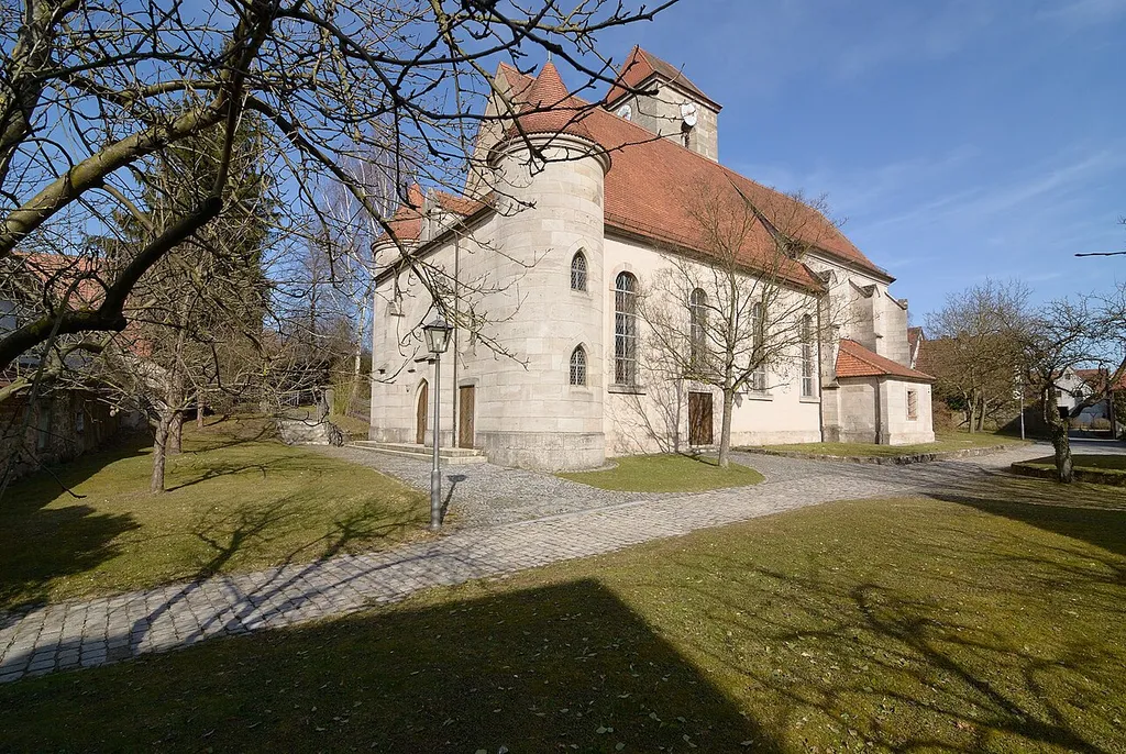 This is a photograph of an architectural monument.It is on the list of cultural monuments of Bayern, no. D-5-75-128-7.