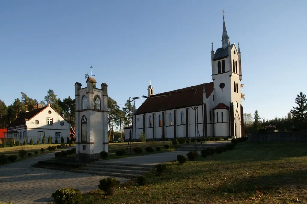 Lesiny Wielkie, kościół par. p.w. Niepokalanego Poczęcia NMP, 1856-1859