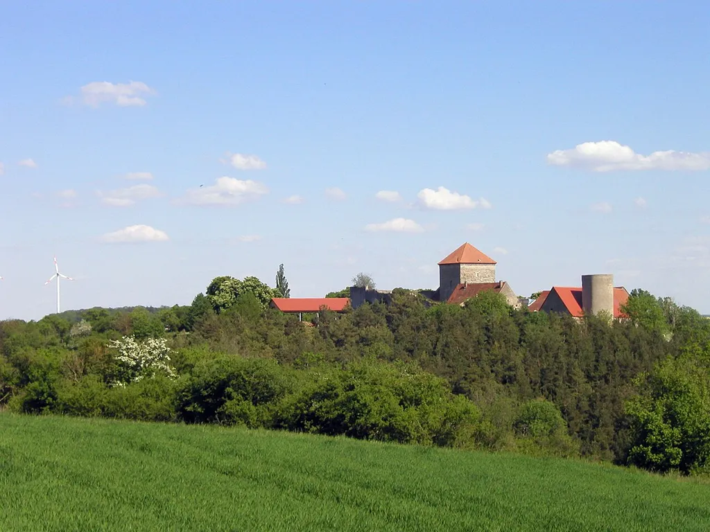 Brauneck castle, municipality Creglingen, urban district Niedersteinach - viewing direction south-east.