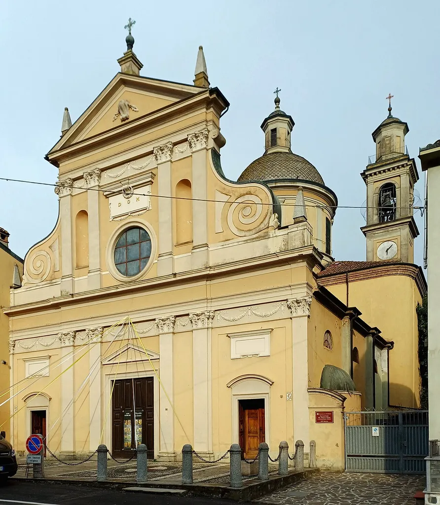 Fombio, la chiesa parrocchiale dei Santi Pietro, Paolo e Colombano