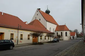 Kirche und ehemaliges Kloster der Franziskaner
