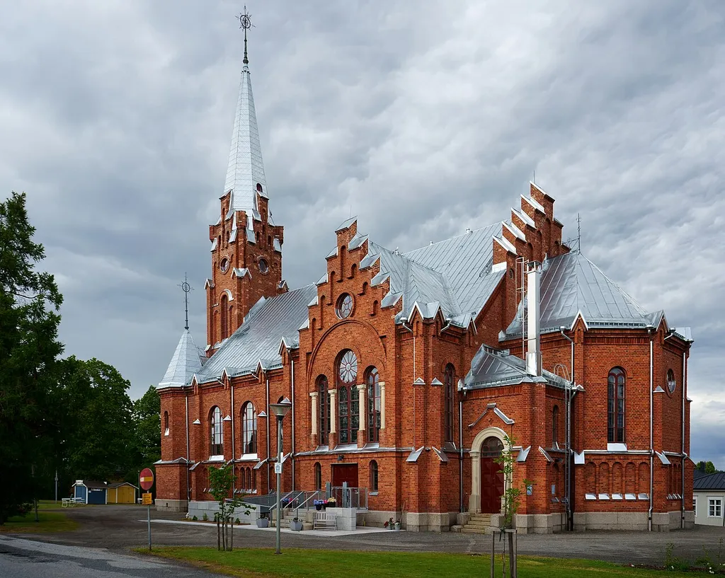 This is a photo of a monument in Finland identified by the ID 'Kristinestad Church' (Q20250029)