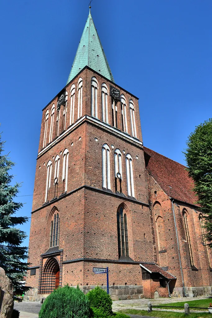 Kościół Zmartwychwstania w Drawsku Pomorskim
