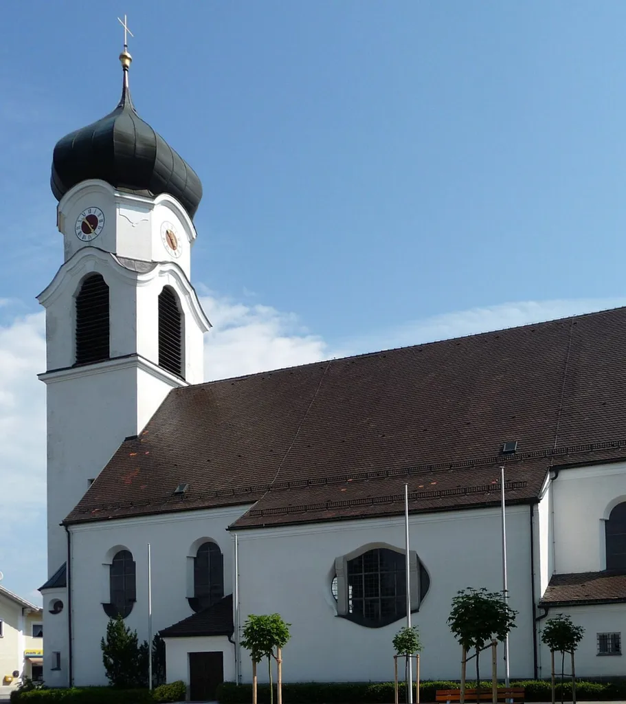 Die Pfarrkirche St. Laurentius in Denkhof, Gemeinde Büchlberg