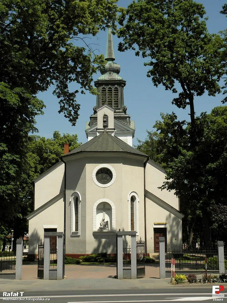 Kościół od frontu.