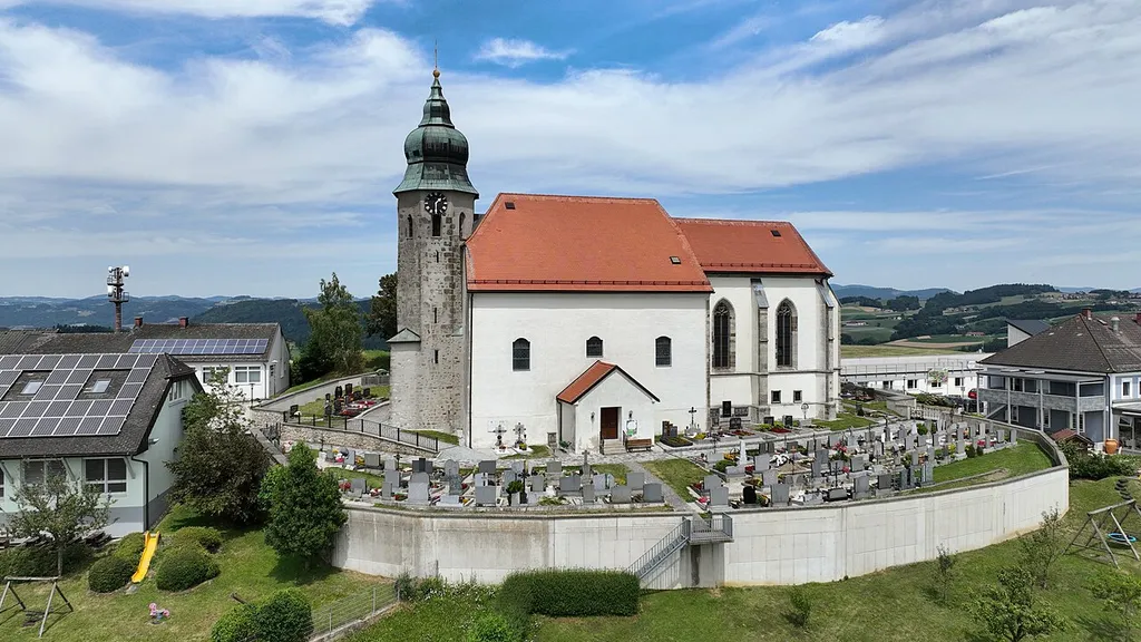 South-southwest view of the church on the Kollmitzberg in Lower Austria.