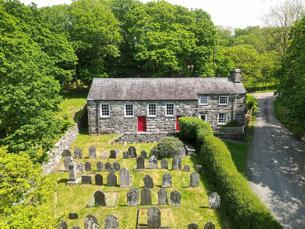 This is a photo of listed building number