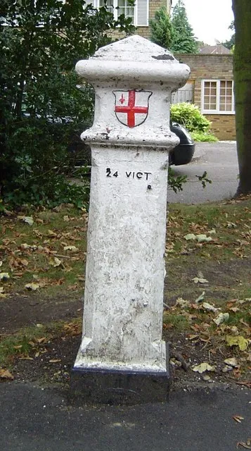 London Coal Duty Marker On District Boundary 50 Metres West Of Hatfield Road